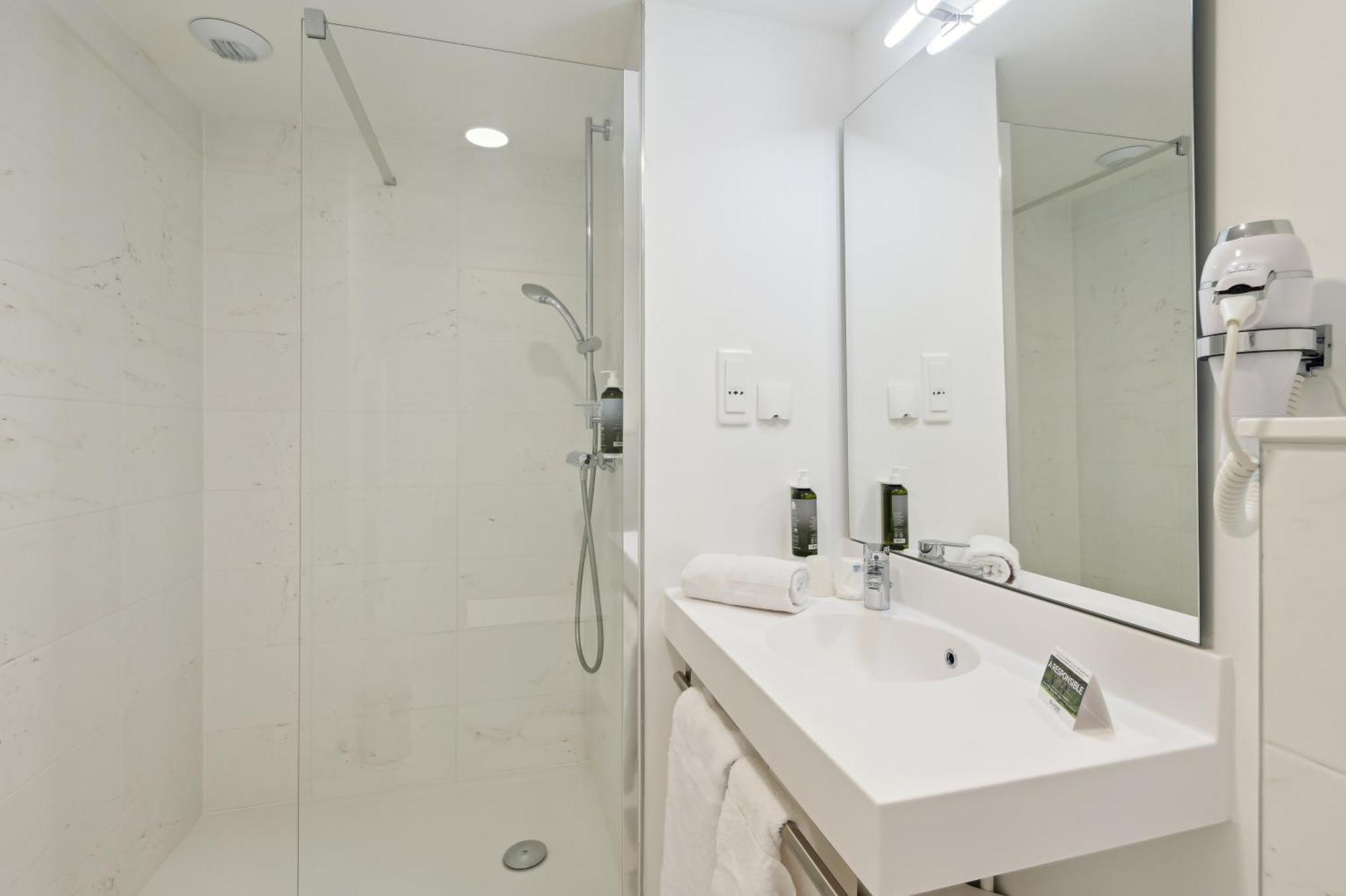 All Suites Paris Ouest Colombes Bois-Colombes Oda fotoğraf